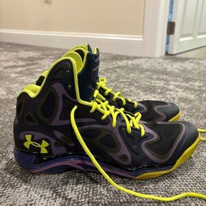 Under Armour Anatomical Spawn Highs Size 12 EUC Navy/Purple/Yellow